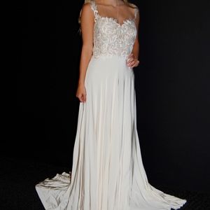 Reem Acra #5106